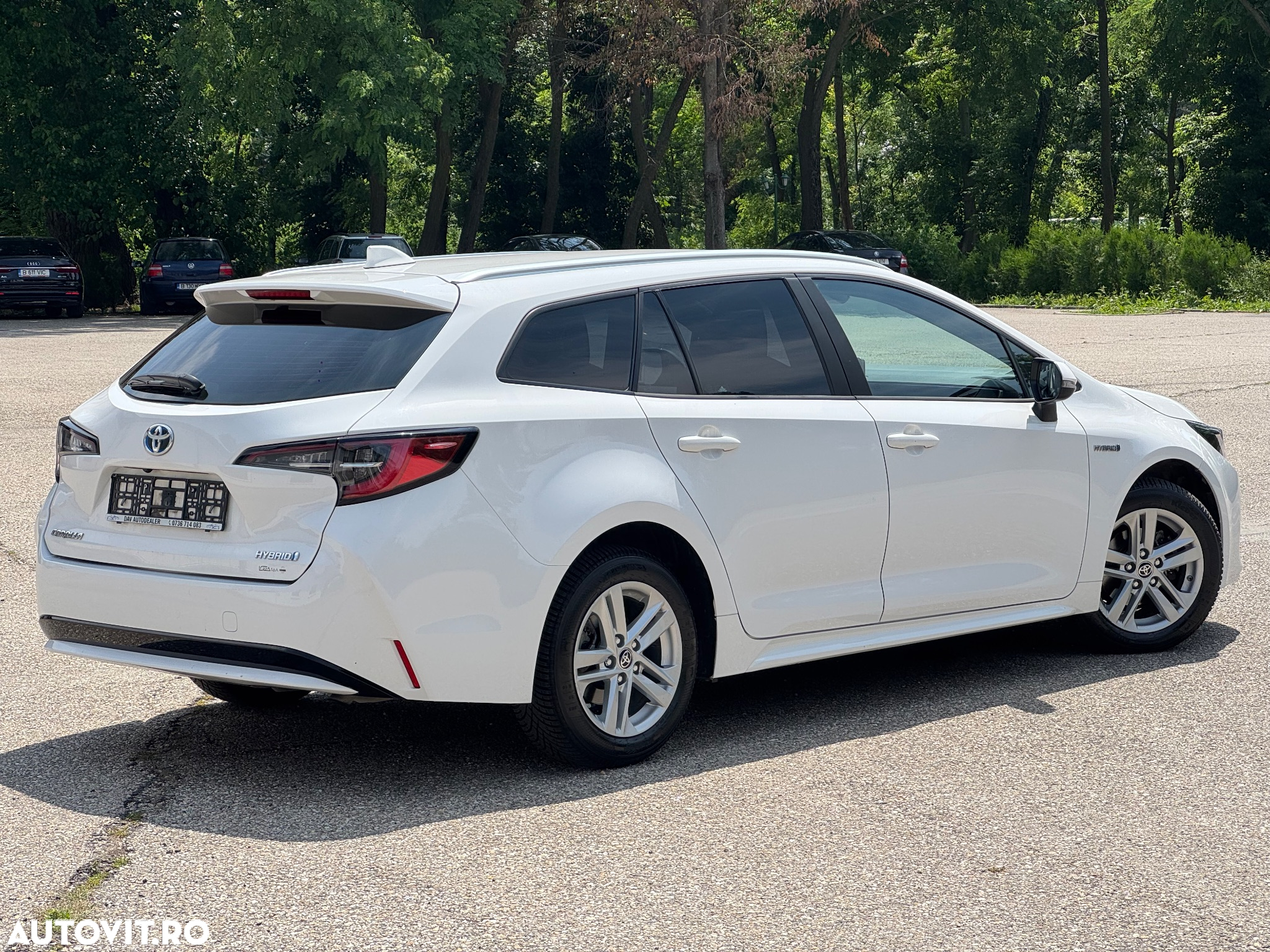 Toyota Corolla 1.8 Hybrid Comfort - 13