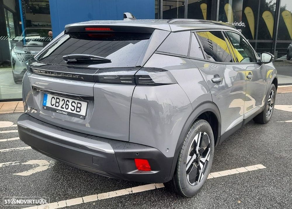 Peugeot e-2008 54 kWh Allure - 3