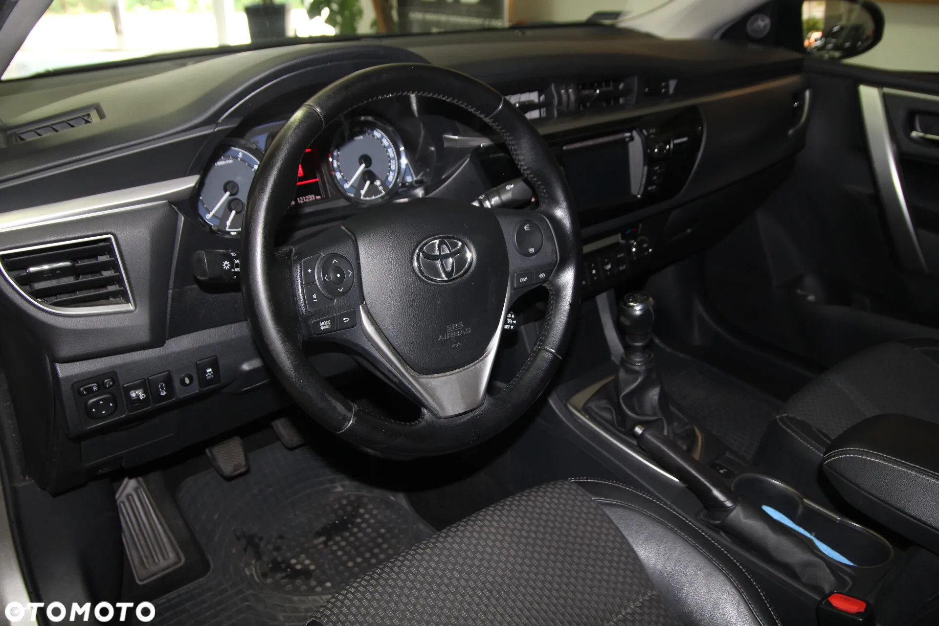 Toyota Corolla 1.6 Prestige EU6 - 9
