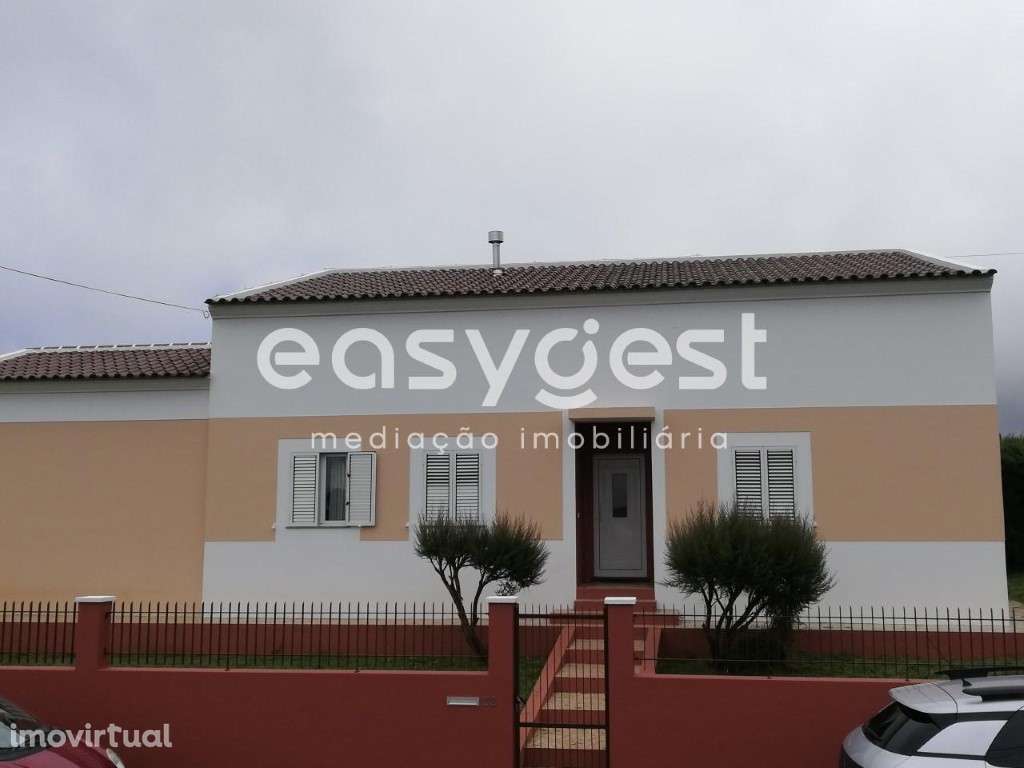 Moradia V4 em Excelente Conservação com Pomar - Fontinhas - Grande imagem: 2/21