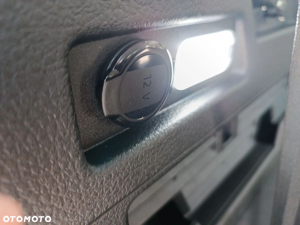 Ford Tourneo Connect Grand 2.0 EcoBlue Active - 27