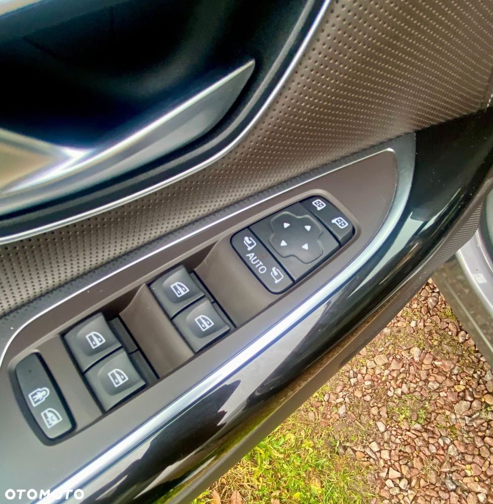 Renault Espace 1.6 dCi Energy Initiale Paris EDC - 9