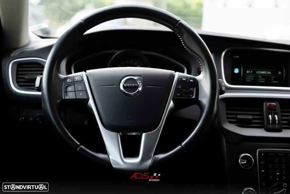 Volvo V40 Cross Country 2.0 D2 - 15