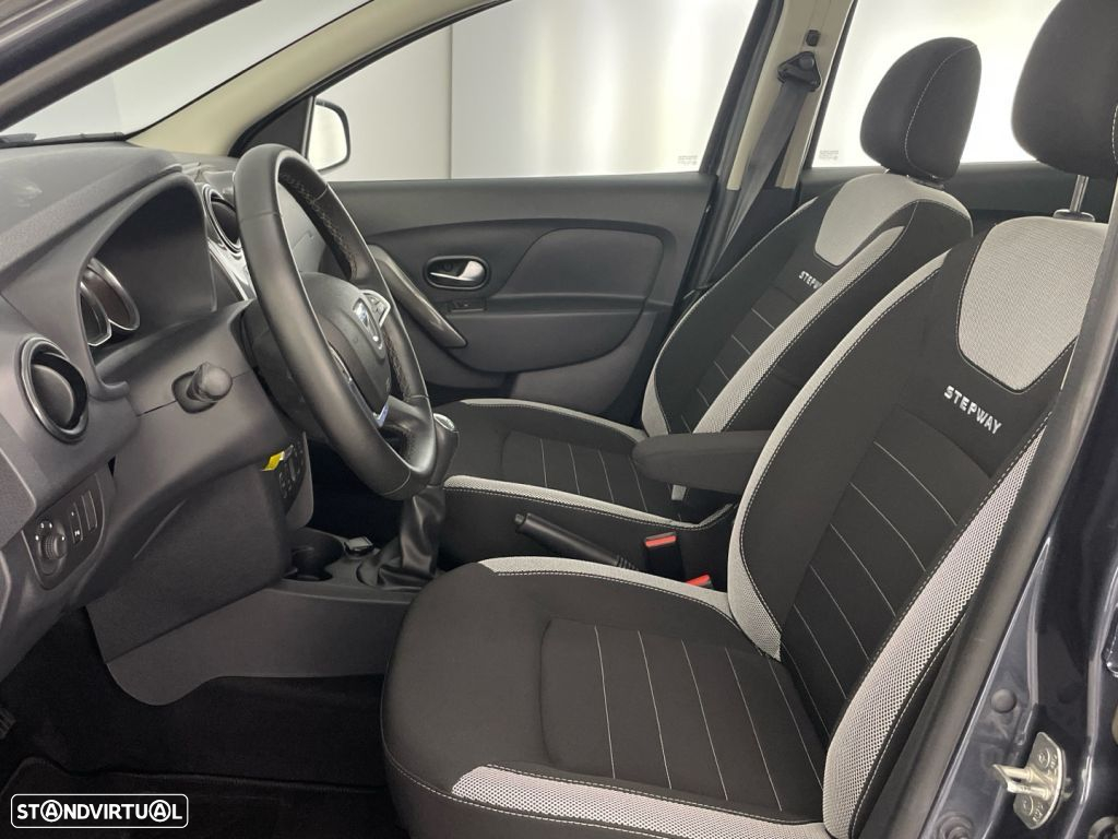 Dacia Sandero 1.5 Blue dCi Stepway - 11