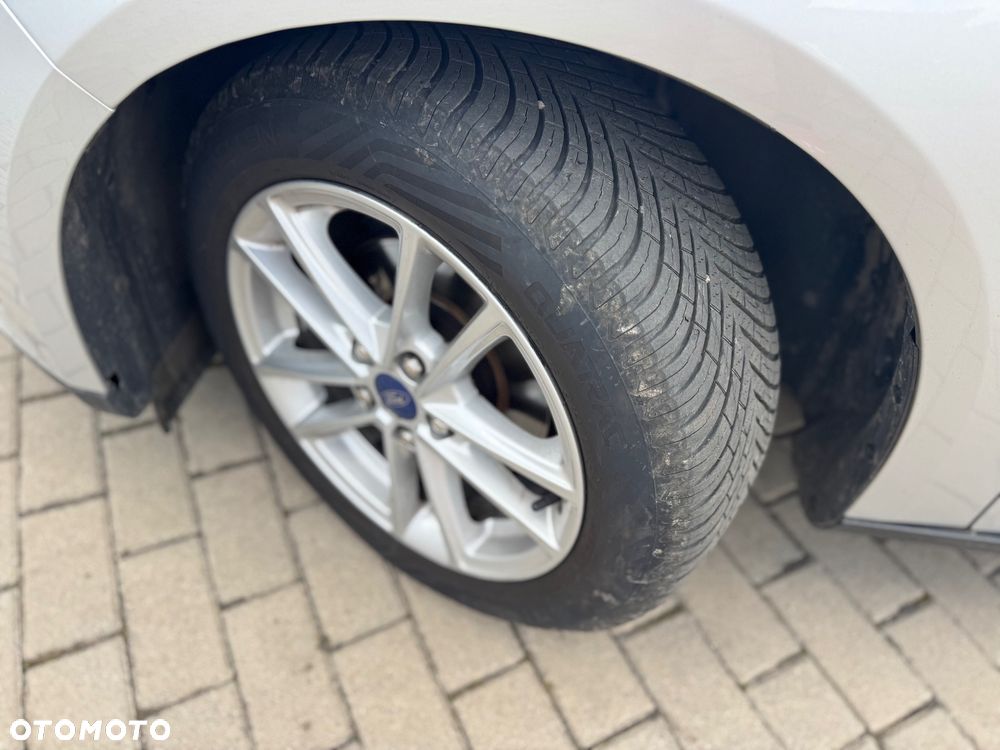 Ford Focus 1.0 EcoBoost Titanium - 3
