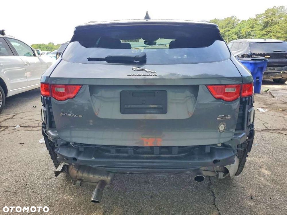 Jaguar F-Pace - 4