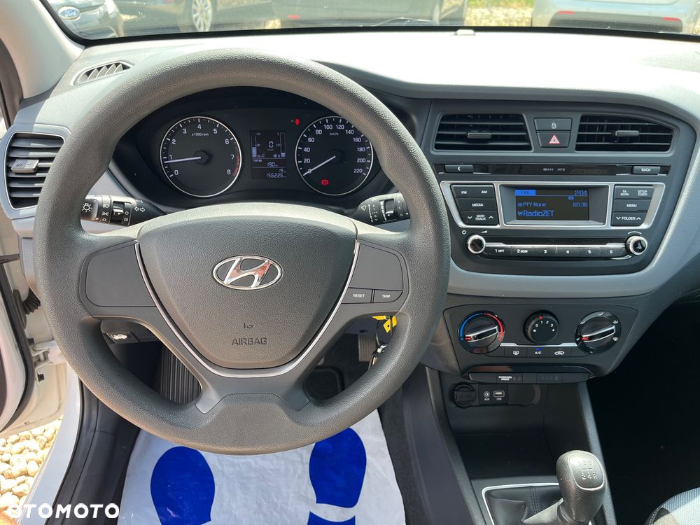 Hyundai i20 1.2 Trend - 11