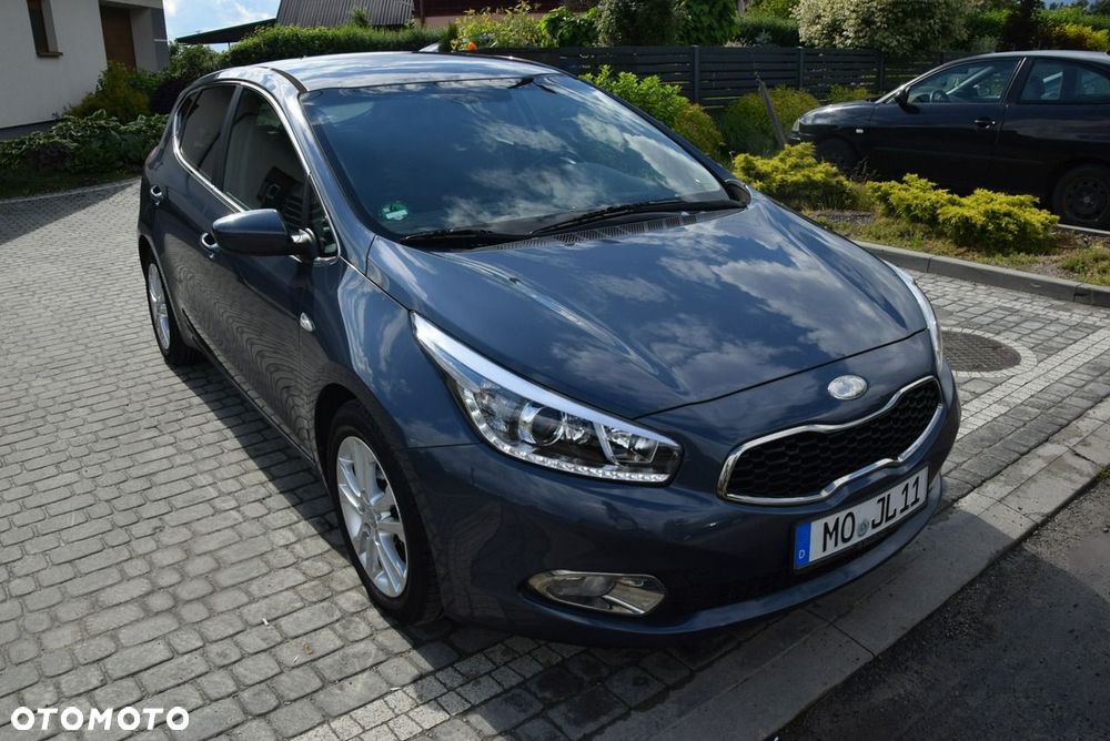 Kia Ceed 1.4 CVVT Dream Team Edition - 5