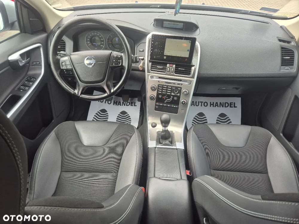 Volvo XC 60 D3 AWD Momentum - 11