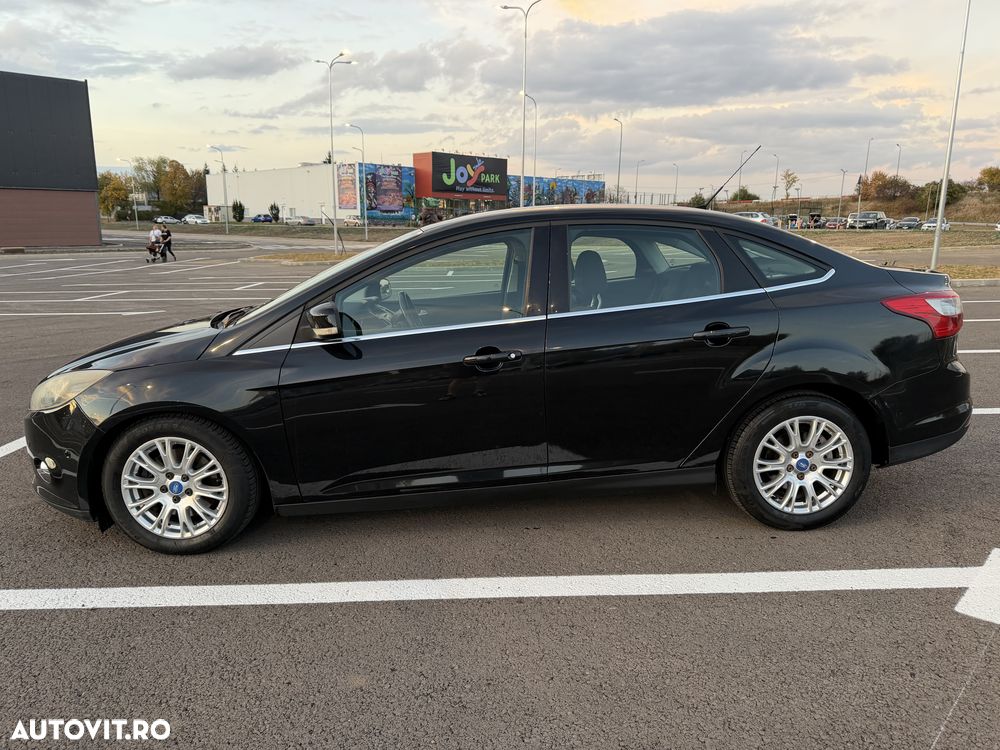 Ford Focus - 8