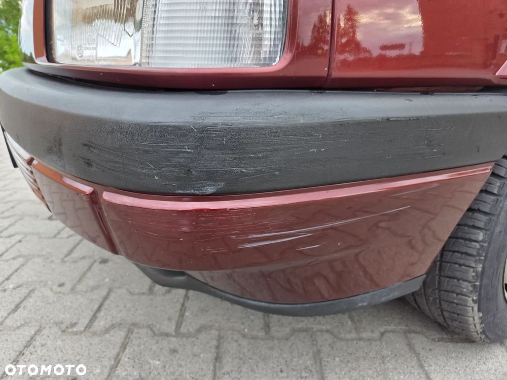 Volkswagen Passat 2.0 GL - 13