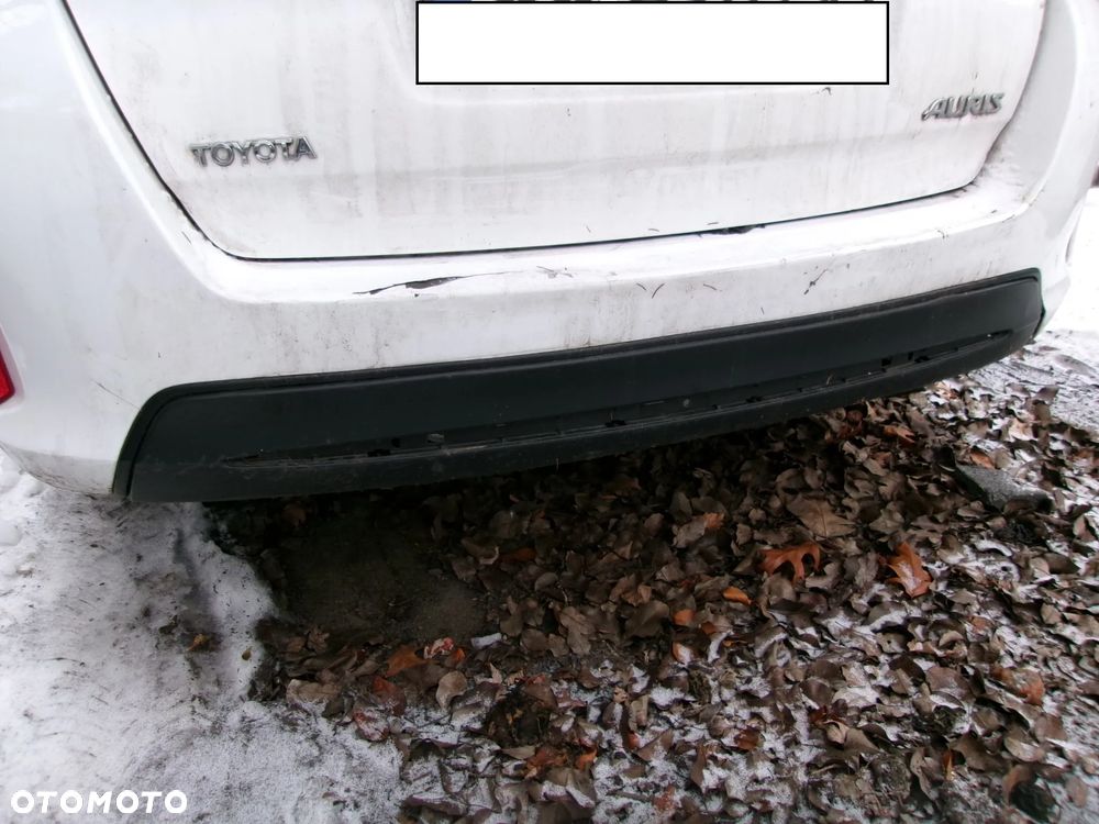 ZDERZAK TYŁ TOYOTA AURIS II  KOMBI 040 12-15 - 2