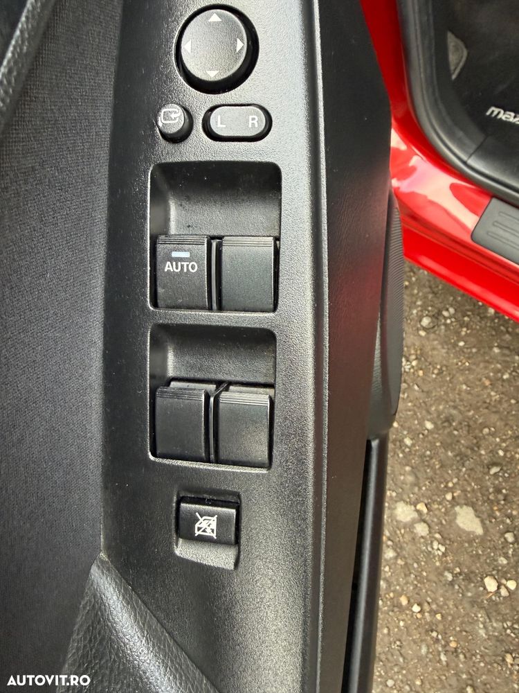 Mazda 3 1.6 MZR 90th Anniversary - 25