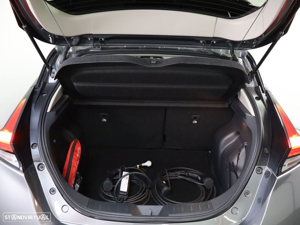 Nissan Leaf N-Connecta - 22