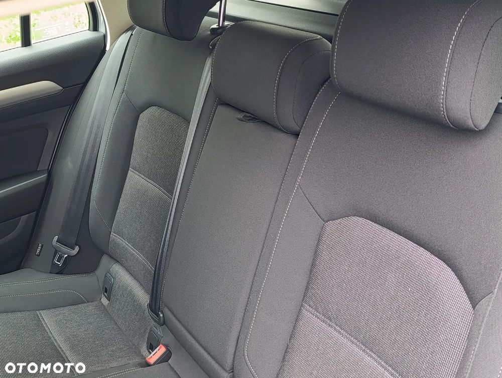Volkswagen Passat 2.0 TDI SCR Comfortline DSG - 18