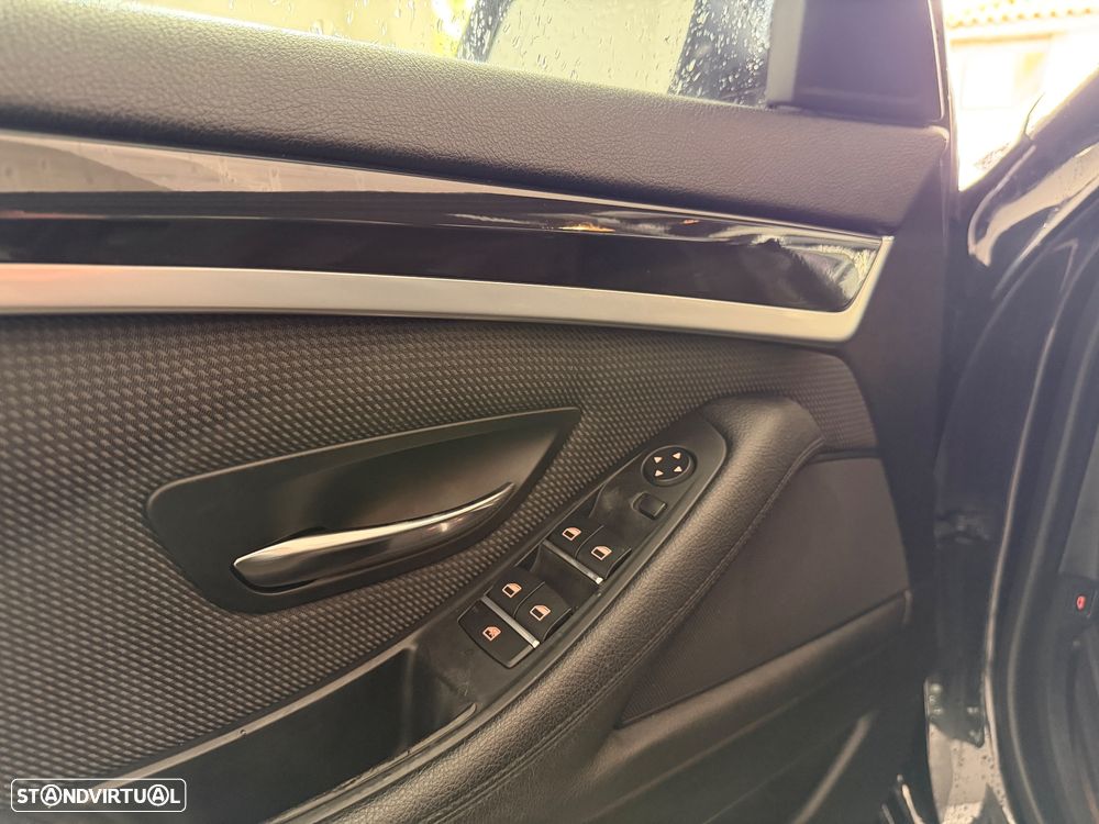 BMW 520 d Line Luxury Auto - 12