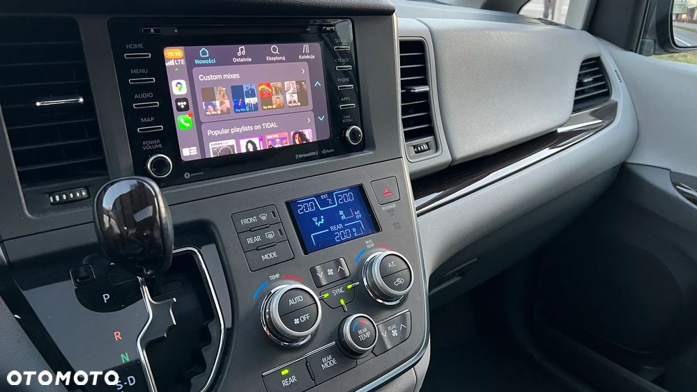 Toyota Sienna - 7