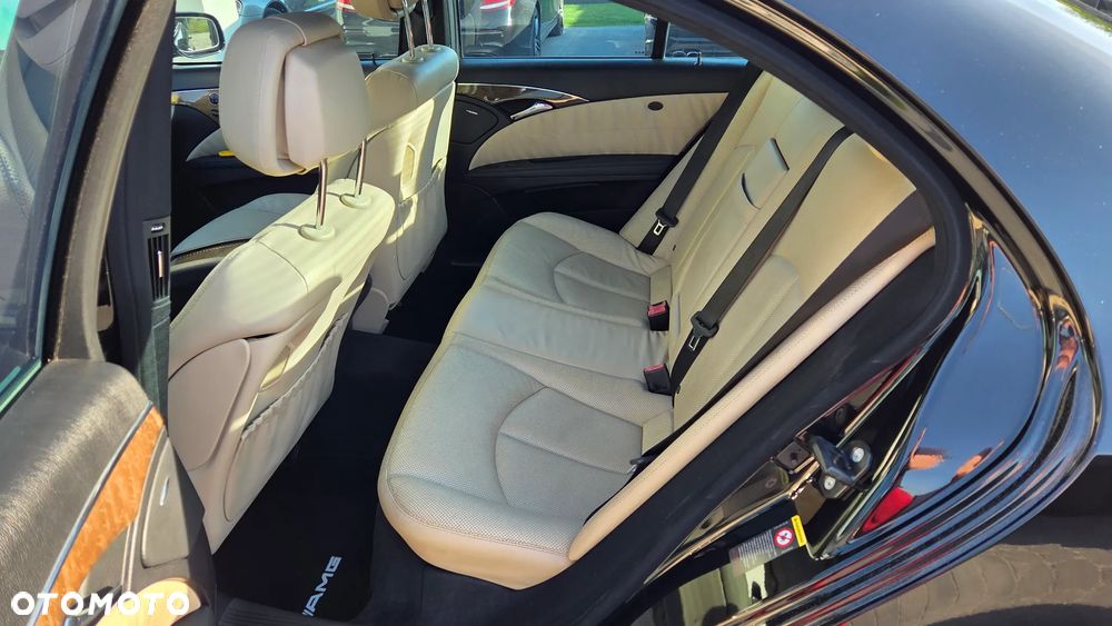 Mercedes-Benz Klasa E 500 7G-TRONIC Avantgarde BusinessEDITION - 23