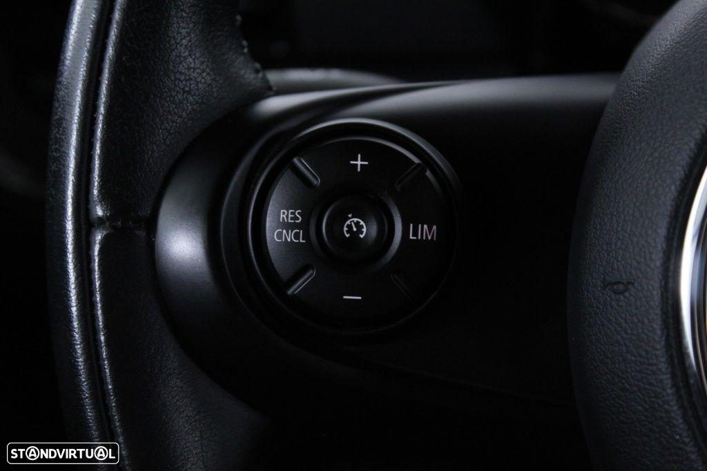 MINI Clubman One D - 23