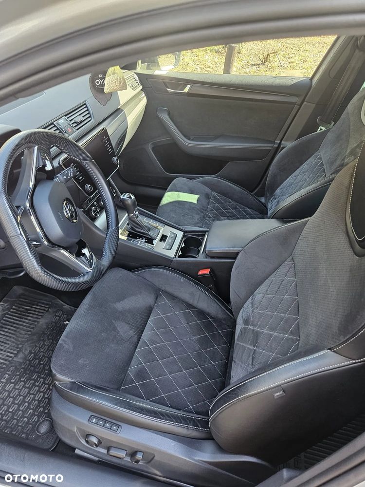 Skoda Superb 2.0 TDI SCR Sportline DSG - 10