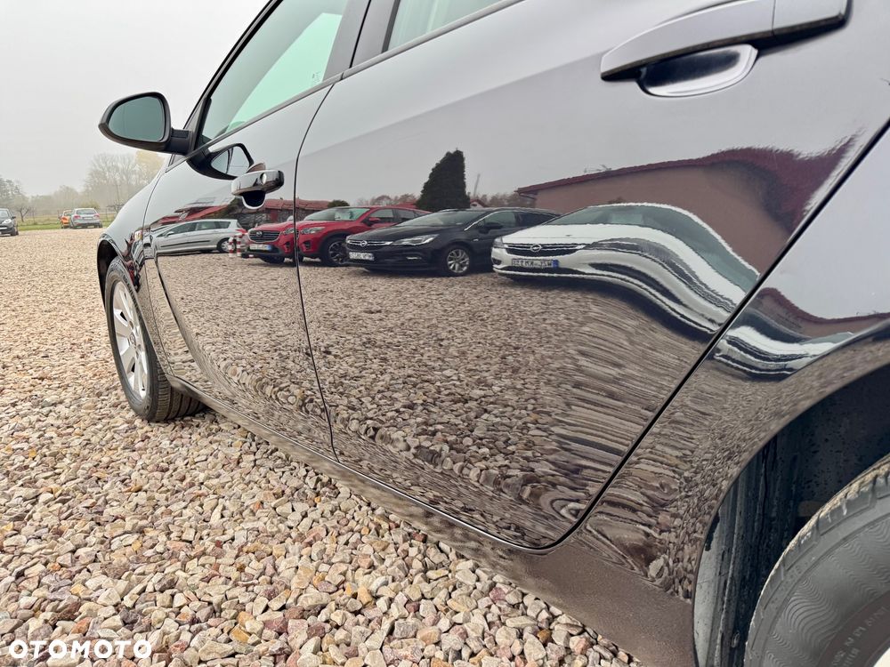 Opel Insignia 1.8 - 15