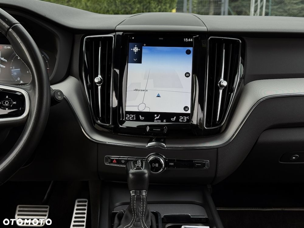 Volvo XC 60 D4 Geartronic RDesign - 16