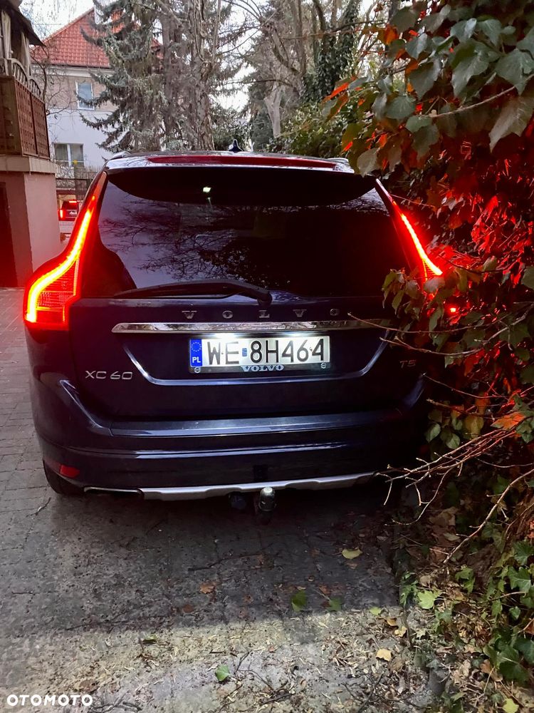 Volvo XC 60 T5 Geartronic Momentum - 6