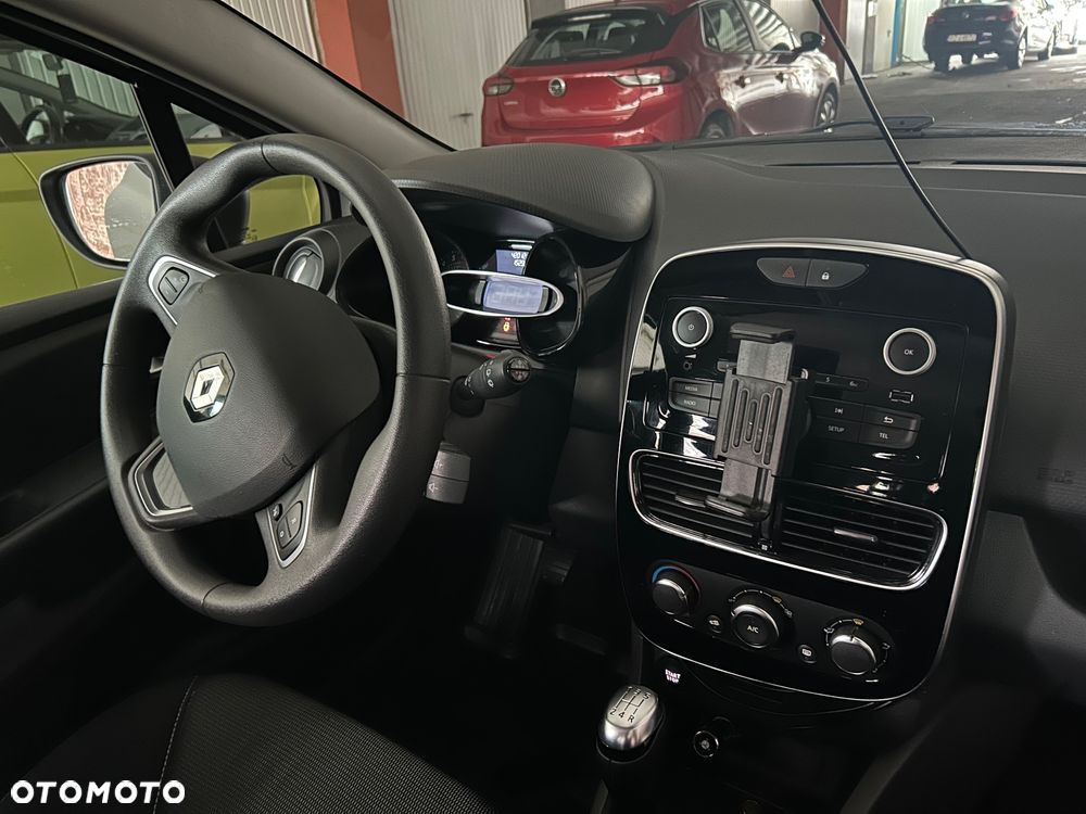 Renault Clio 0.9 TCe Winter Edition - 24