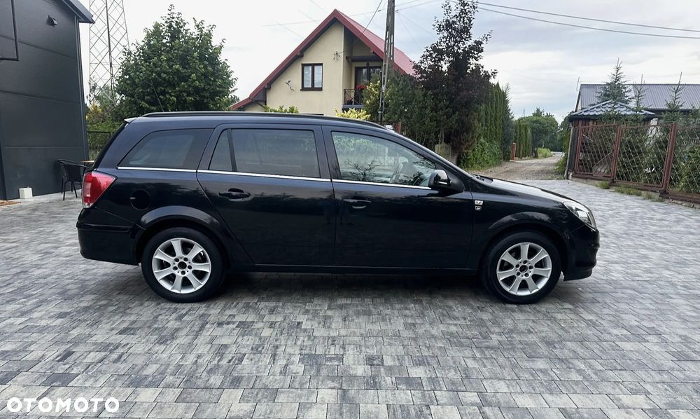 Opel Astra 1.6 Edition 111 Jahre - 5