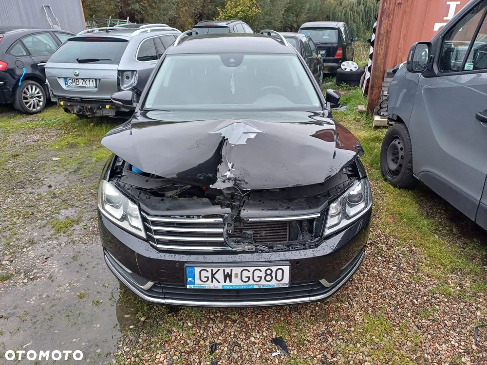 Volkswagen Passat - 2