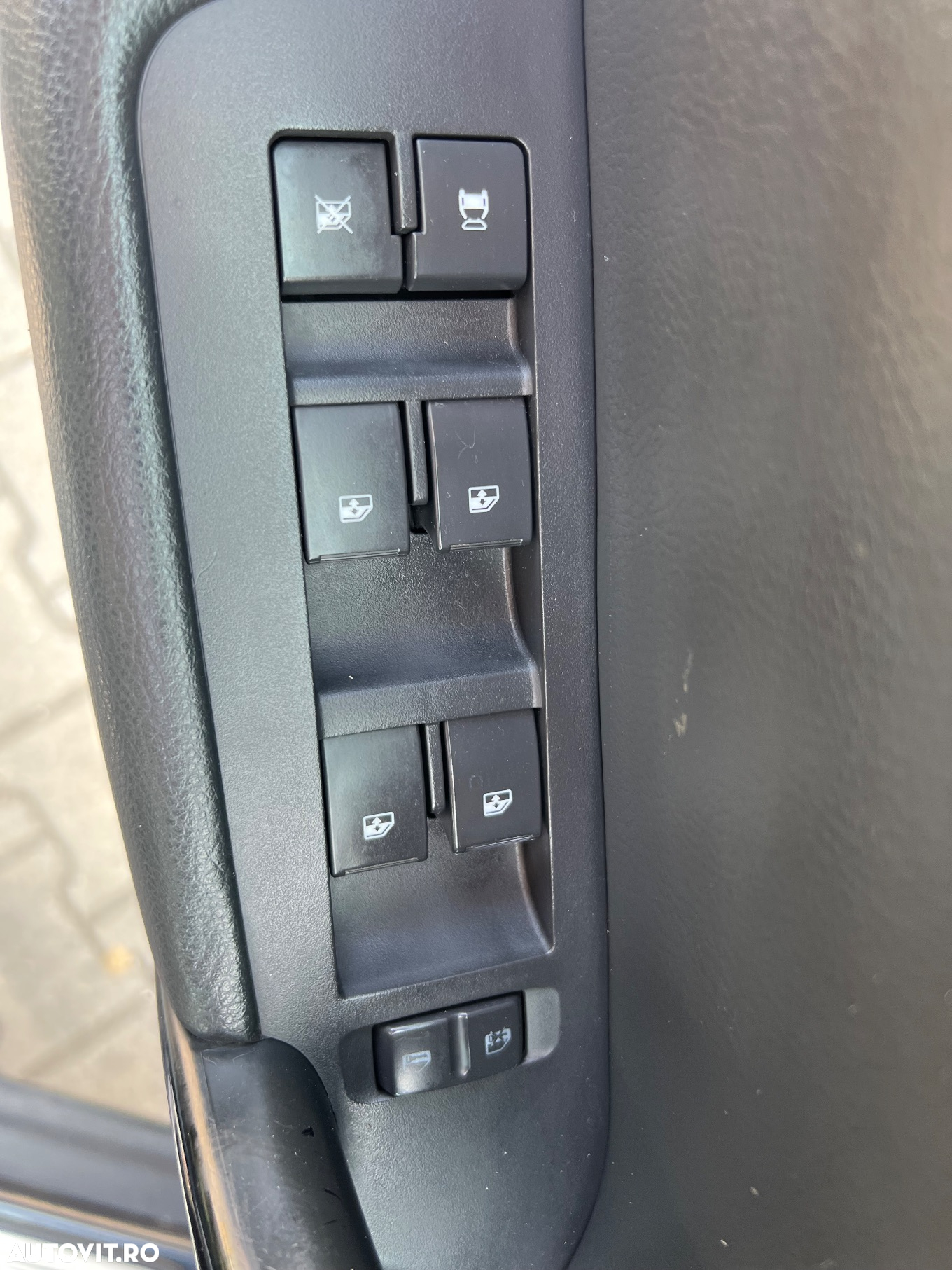 Chevrolet Captiva 2.0 4WD 7 Sitzer Automatik LT - 27