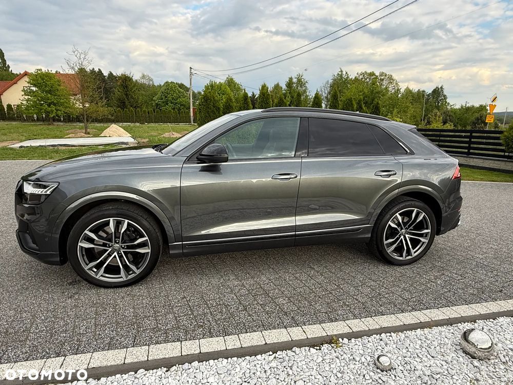 Audi SQ8 - 32