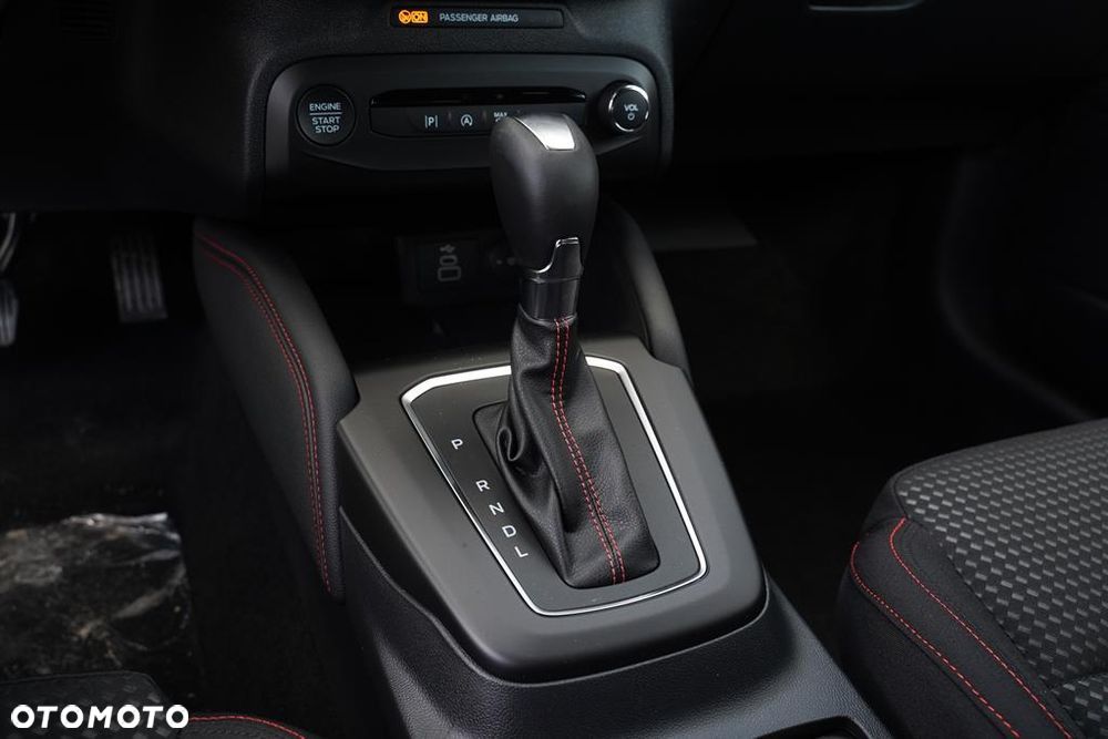 Ford Focus 1.0 EcoBoost mHEV ST-Line X - 17