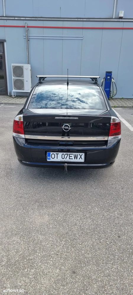 Opel Vectra 1.9 CDTI Cosmo - 3