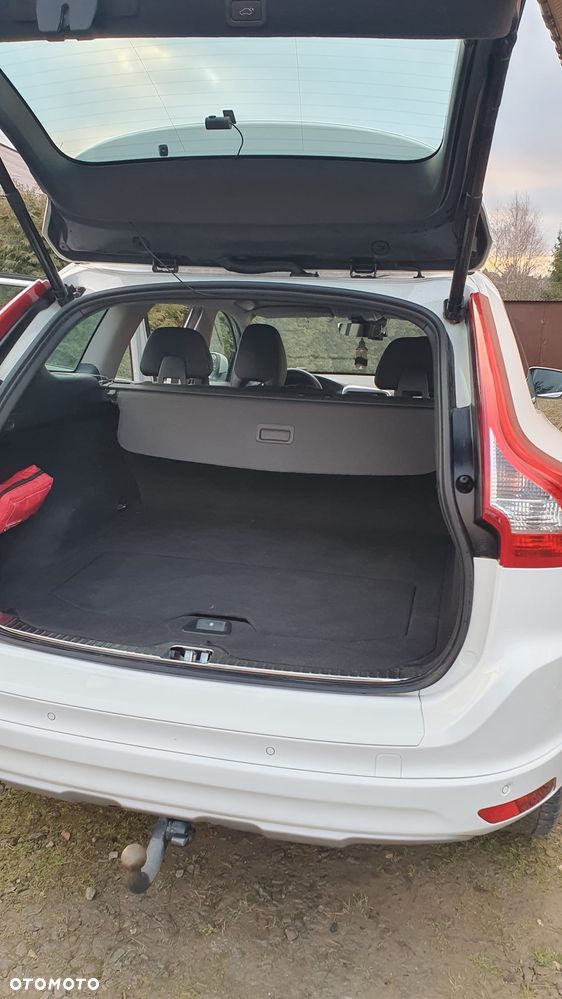 Volvo XC 60 D3 Geartronic Momentum - 4