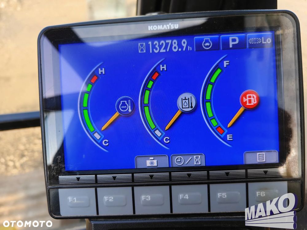 Komatsu PC210 LC-10 - 16