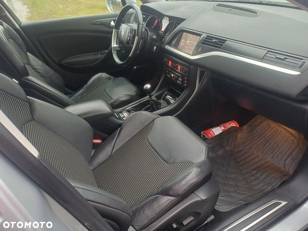 Citroën C5 2.0 HDi Exclusive - 30