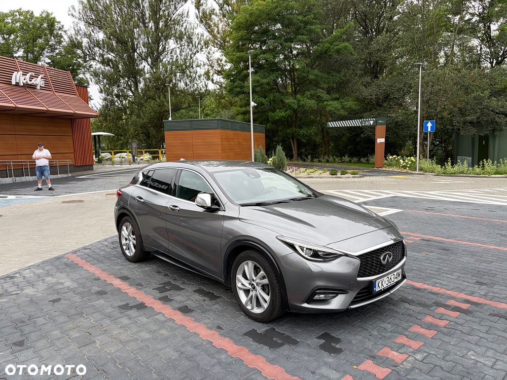 Infiniti Q30 1.5d Premium 7DCT - 3