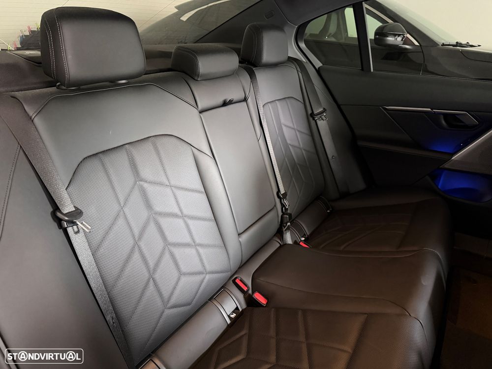BMW i5 eDrive40 - 34