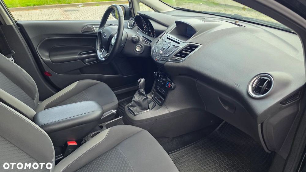 Ford Fiesta 1.0 EcoBoost S&S TITANIUM - 18