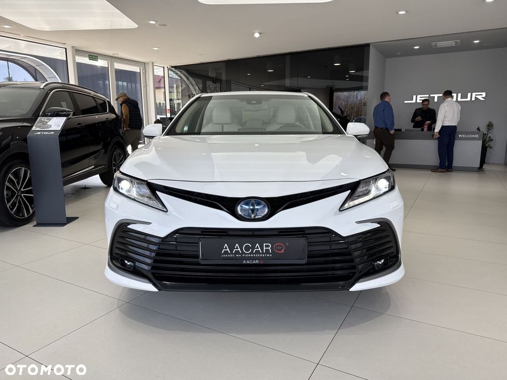 Toyota Camry - 7