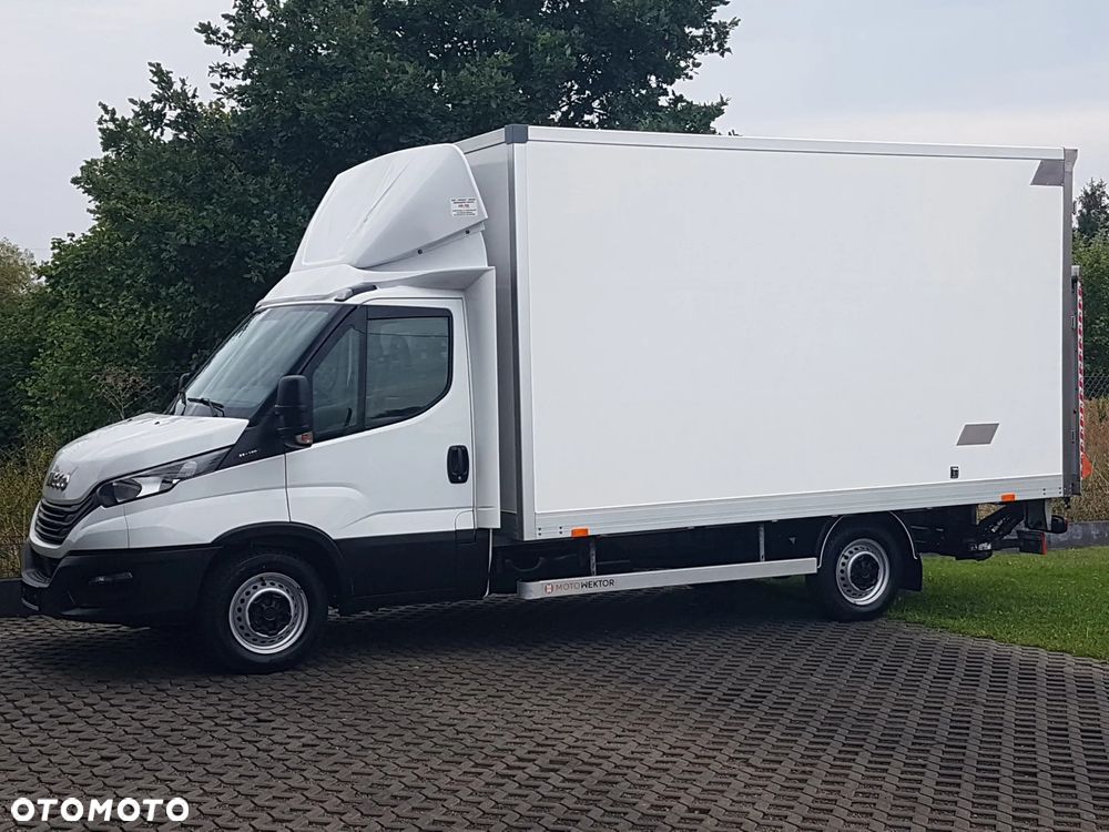 Iveco DAILY 35S16 WINDA 8EP KONTENER KLIMA 4,23x2,23x2,23 KRAJOWY 3,0-160KM MANUAL 6-BIEGÓW - 2