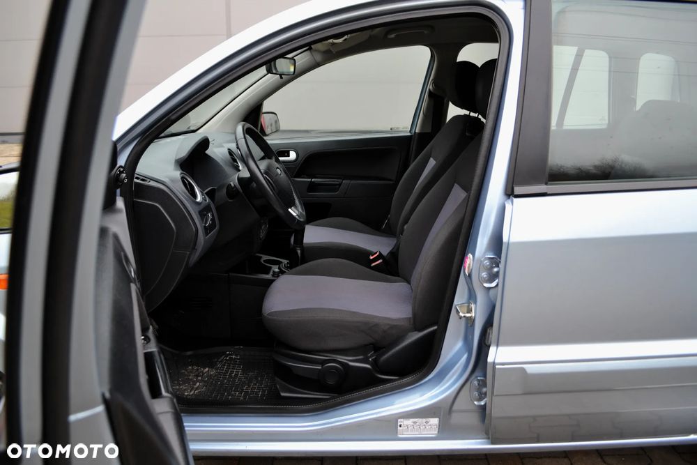 Ford Fusion 1.6 Ambiente - 6