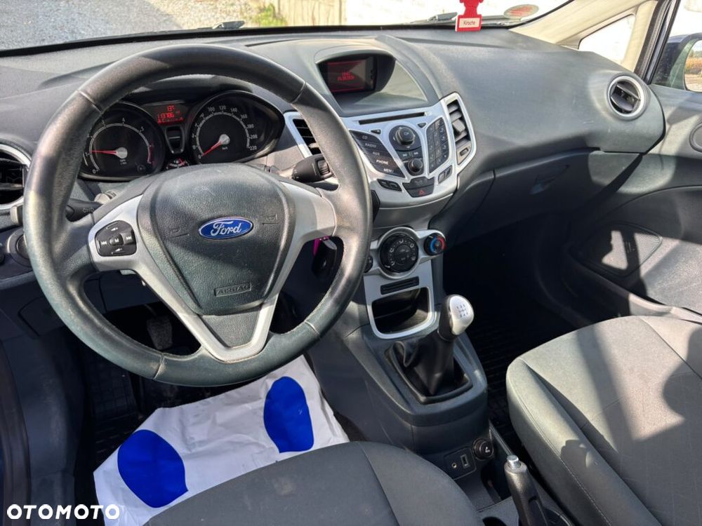Ford Fiesta 1.25 Champions Edition - 9