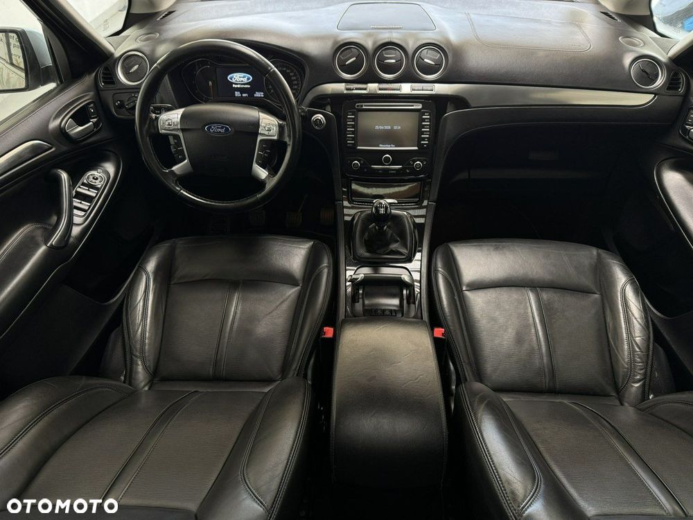 Ford S-Max 2.0 TDCi DPF Titanium X - 24