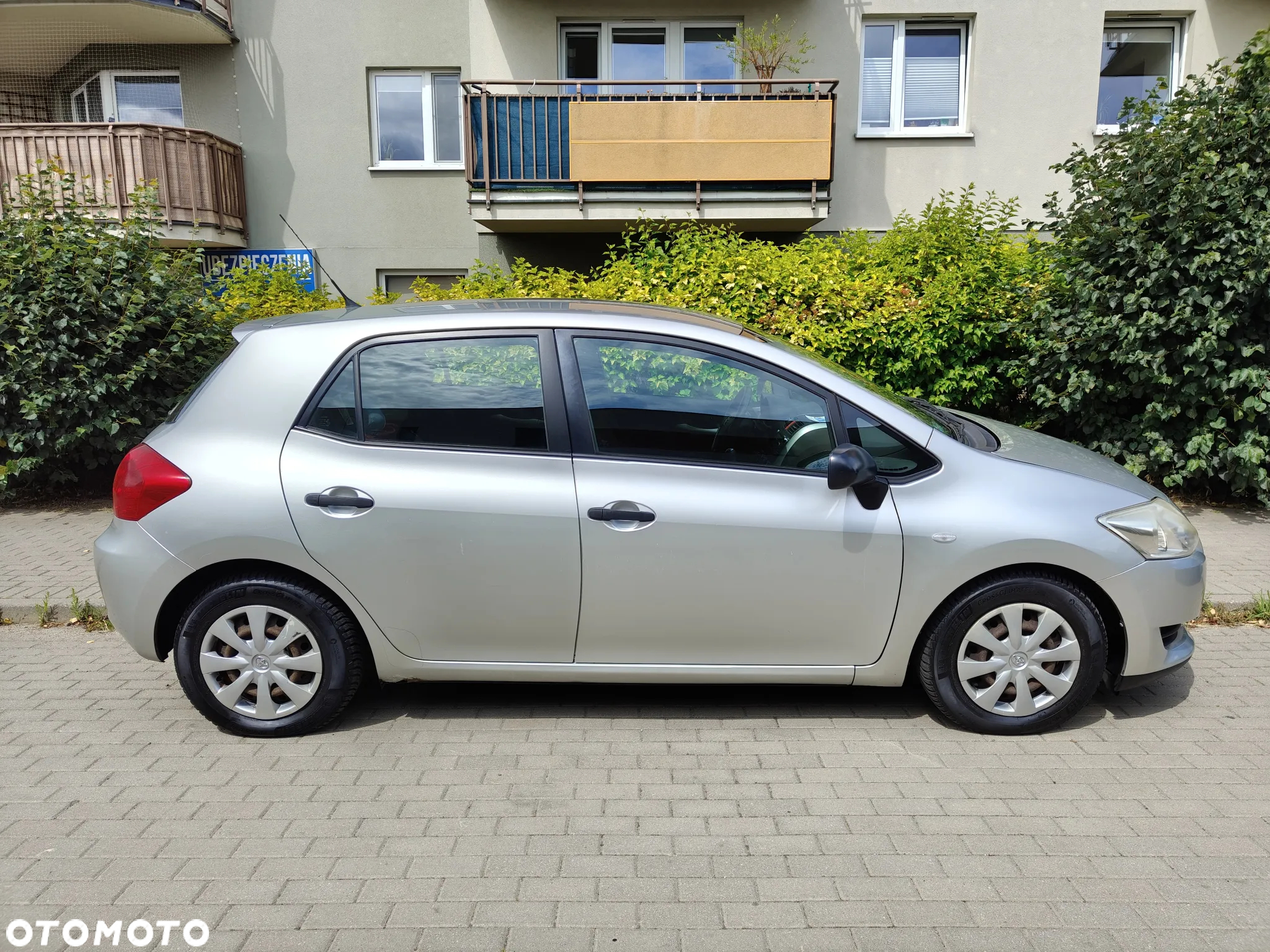 Toyota Auris 1.4 D-4D Luna - 4