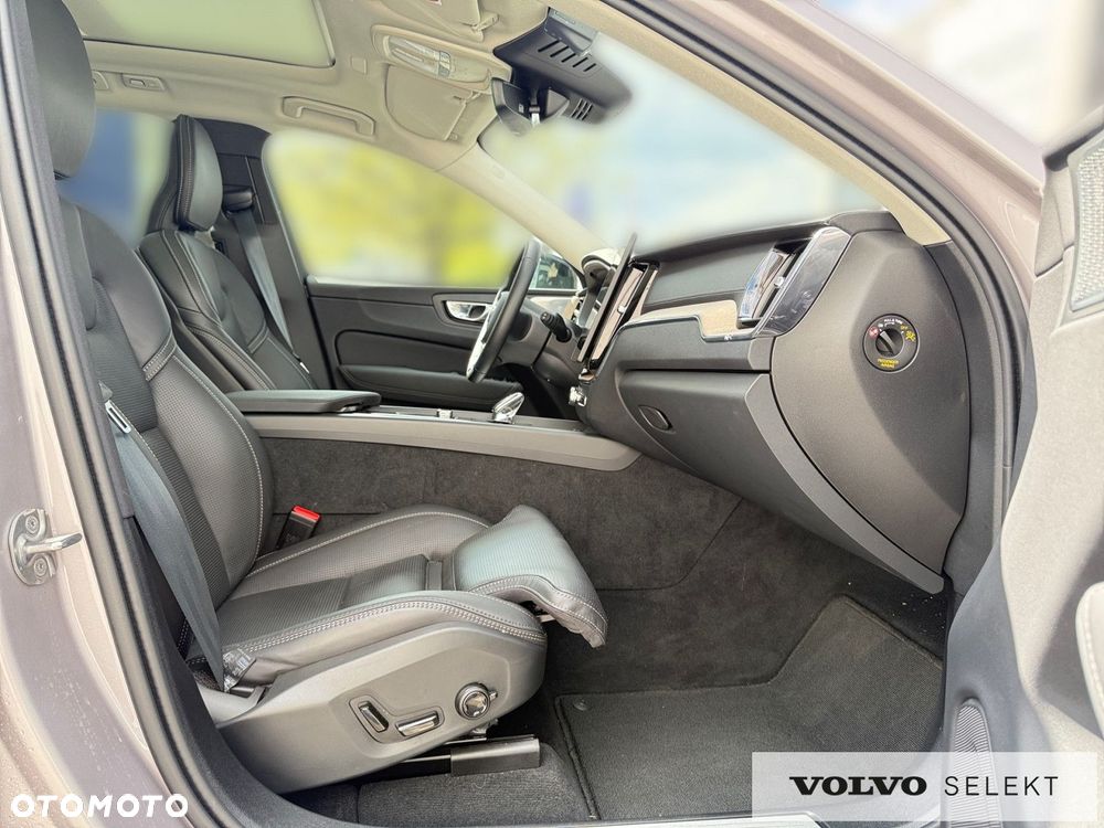 Volvo XC 60 - 25