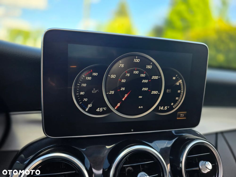 Mercedes-Benz Klasa C 300 7G-TRONIC Avantgarde - 17