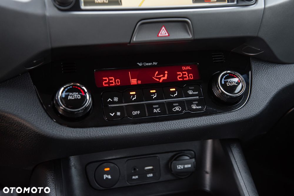 Kia Sportage 1.7 CRDI 2WD Attract - 22