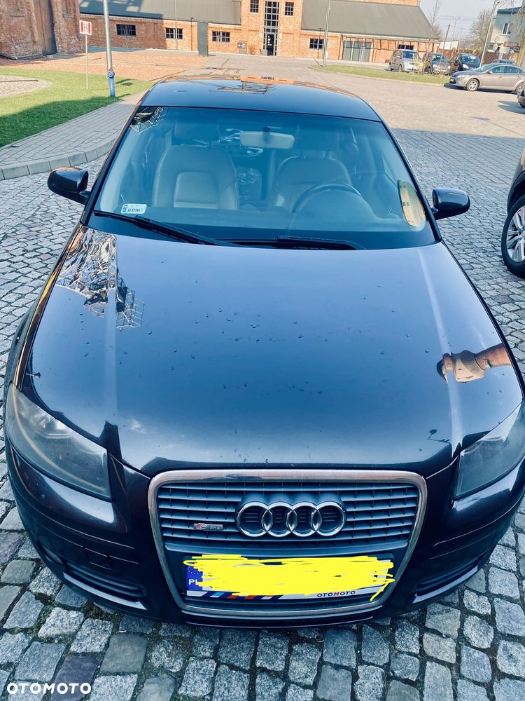 Audi A3 Sportback - 1